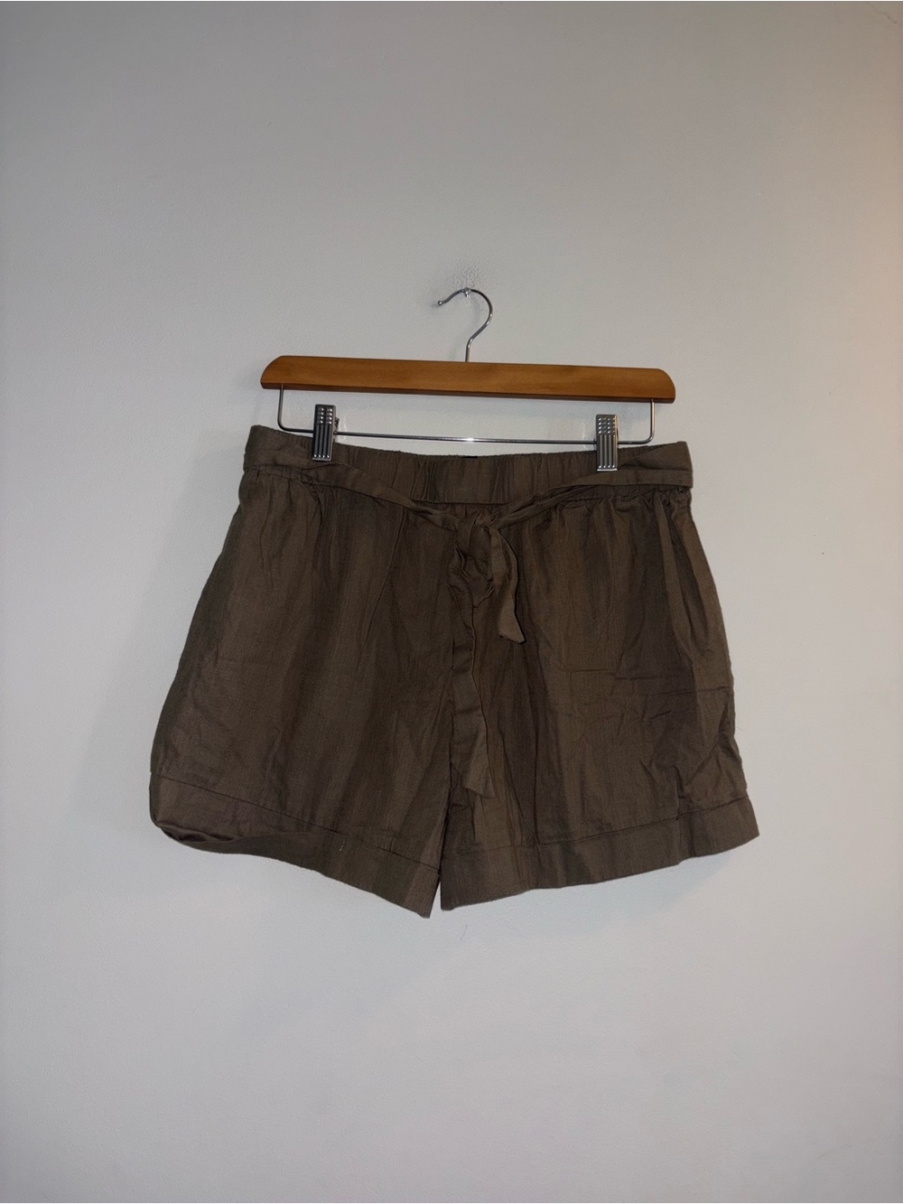 SHEIN | Green Belted Shorts